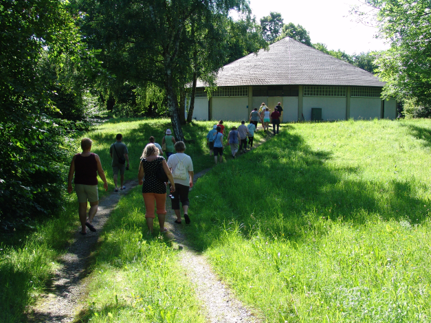 Visitor group in the Ebnet water protection area
