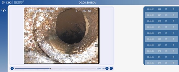 Das Bild zeigt einen Ausschnitt eines Prototyps für die KI-basierte Zustandserfassung für die Kanalinspektion. Konkret ist ein Webservice zu sehen, wo in der Mitte der Website das hochgeladene Kanalinspektionsvideo zu erkennen ist. Rechts davon befindet sich eine Liste, welches die von der KI-Lösung erfassten Zustandsmerkmale und Schäden enthält.